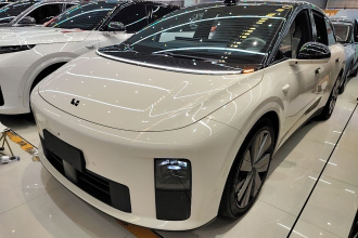 理想汽车 理想i6 2025款 两驱标准版