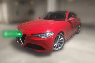 阿尔法·罗密欧 Giulia朱丽叶 2017款 2.0T 200HP 豪华版