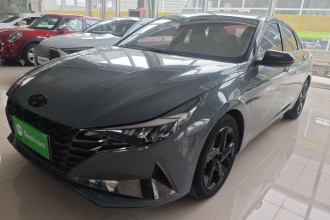 现代 伊兰特 2021款 1.5L CVT LUX尊贵版