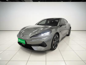 腾势Z9GT 2024款 1100四驱Ultra首发版