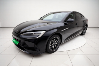 比亚迪 海豹 2024款 荣耀版 DM-i 1.5L 121km 豪华型