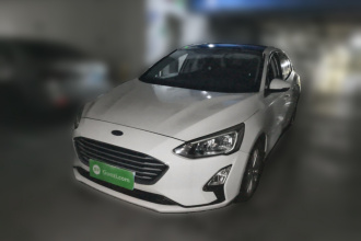 福特 福克斯 2019款 两厢 EcoBoost 180 自动锋潮型