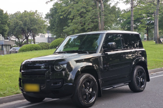 路虎卫士 2024款 90 3.0T P400 HSE