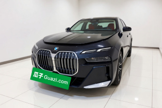 宝马7系 2023款 735Li M运动套装