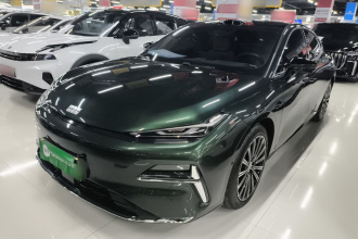 吉利银河 银河星耀8 2025款 130km EM-P 星舰版