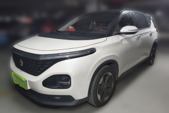 宝骏RM-5 2019款 1.5T CVT 24小时在线豪华型 6座