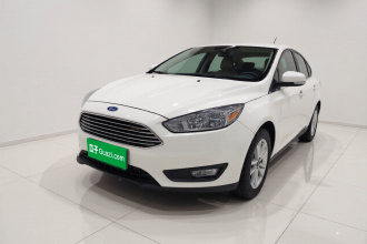 福特 福克斯 2017款 三厢 EcoBoost 180 自动精英型