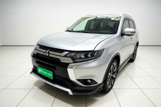 三菱 欧蓝德 2019款 2.4L 四驱致享版 7座 国VI