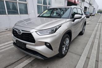 丰田 汉兰达 2024款 2.5L智能电混双擎两驱豪华版 7座