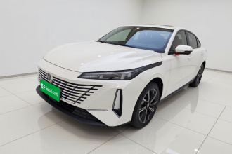 长安 逸动 2025款 蓝鲸 1.5T 500Bar尊贵型