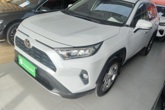 丰田 RAV4荣放 2020款 2.0L CVT四驱风尚PLUS版