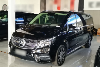 奔驰V级 2022款 V 260 L 长轴距豪华版
