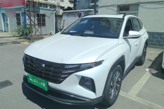 现代 2023款 途胜L 1.5T 自动两驱GLX精英版
