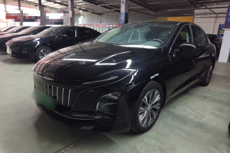 红旗E-QM5 2022款 431km 充电乐享版