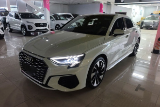 奥迪A3 2023款 改款 A3L Limousine 35 TFSI 时尚运动型