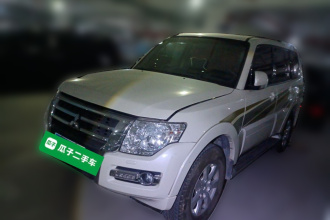 三菱 帕杰罗(进口) 2019款 3.0L 自动标准版