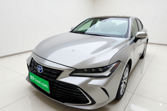 丰田 亚洲龙 2022款 双擎 2.5L XLE尊贵版