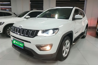 Jeep 指南者 2019款 220T 自动悦享版