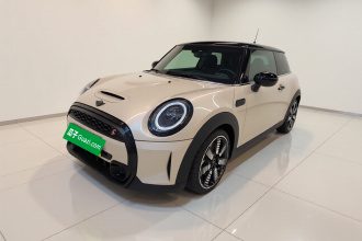 MINI 2022款 改款 2.0T COOPER S 艺术家