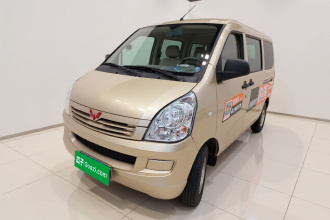 五菱汽车 五菱荣光S 2021款 1.2L基本型7座LSI