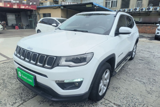 Jeep 指南者 2017款 200T 自动家享版