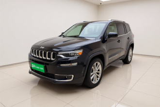 Jeep 大指挥官 2020款 2.0T 四驱精英版