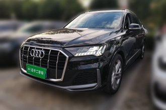 奥迪Q7 2023款 45 TFSI quattro S line运动型