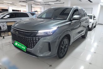 蓝电E5 2023款 1.5L DE-i 100KM畅享型 7座