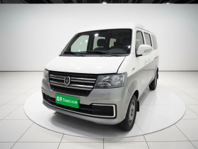 金杯 小海狮X30 2024款 1.5L 财富型客车 5/6/7座 前置空调