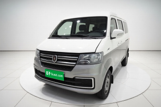 金杯 小海狮X30 2024款 1.5L 财富型客车 5/6/7座 前置空调