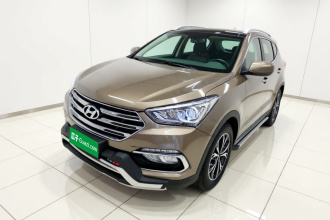 现代 胜达 2017款 2.0T 自动两驱智能型 7座