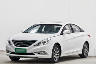 现代 索纳塔 2015款 经典 2.0L 自动领先版