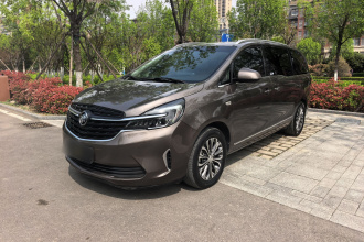 别克GL8 2020款 陆上公务舱 652T 豪华型