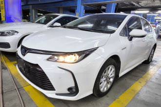 丰田 卡罗拉 2021款 双擎 1.8L E-CVT精英版