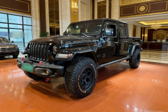 Jeep 角斗士 2022款 3.6L 先行版