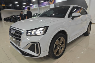 奥迪Q2L 2022款 35 TFSI 时尚动感型