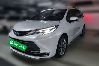 丰田 赛那SIENNA 2023款 2.5L混动 尊贵版
