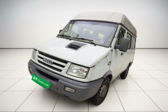 依维柯得意 2017款 2.5T A35客车5-7座47Z5