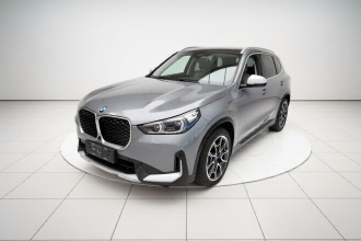 宝马iX1 2023款 xDrive30L X设计套装