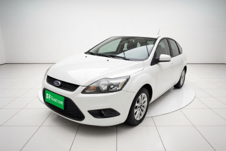 福特 福克斯 2013款 两厢经典 1.8L 自动基本型