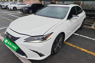 雷克萨斯ES 2021款 300h 臻享版