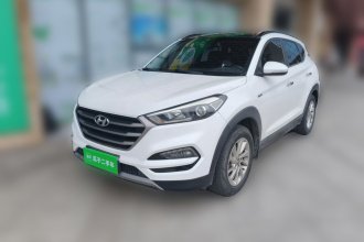 现代 途胜 2015款 1.6T 双离合两驱智能型