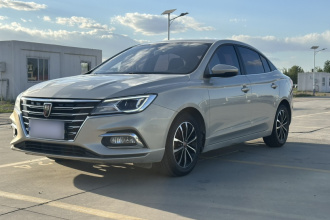 荣威i5 2020款 1.5L 手动4G互联领豪旗舰版