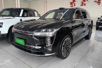 鸿蒙智行 问界M9 2025款 增程 Ultra版 52kWh 5座版 (192线激光雷达）