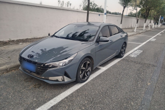 现代 伊兰特 2021款 1.5L CVT LUX尊贵版