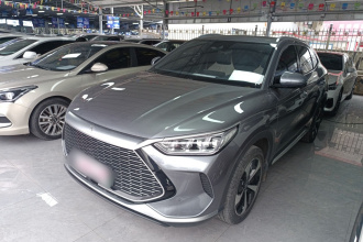 比亚迪 宋PLUS新能源 2021款 DM-i 51KM 尊荣型