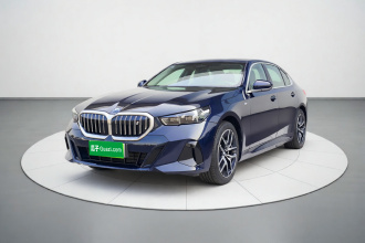 宝马i5 2025款 eDrive 40L M运动套装