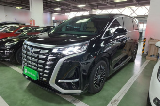 腾势D9 2024款 DM-i 970 豪华型