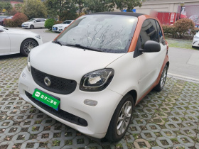 smart fortwo 2015款 1.0L 52千瓦硬顶灵动版