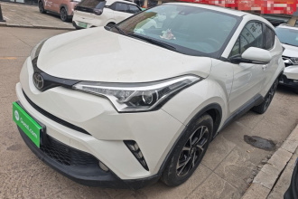 丰田C-HR 2018款 2.0L 领先天窗版 国V